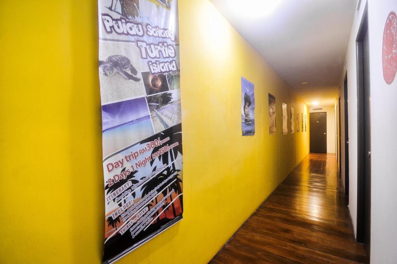 Spot On 89886 Backpacker'S Stay Services Kuching Kültér fotó