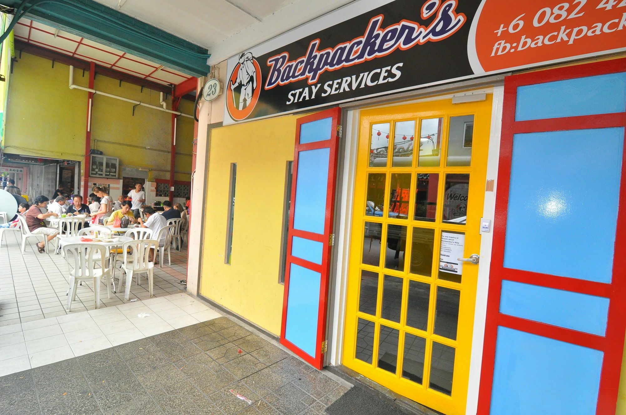 Spot On 89886 Backpacker'S Stay Services Kuching Kültér fotó
